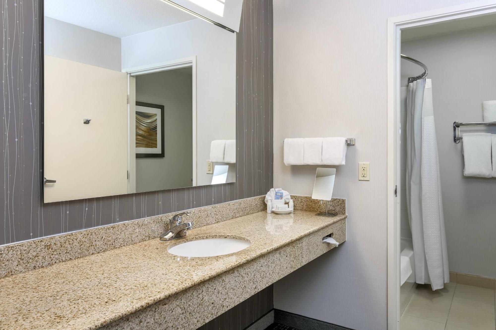 Courtyard By Marriott Roseville Galleria Mall/Creekside Ridge Drive Kültér fotó